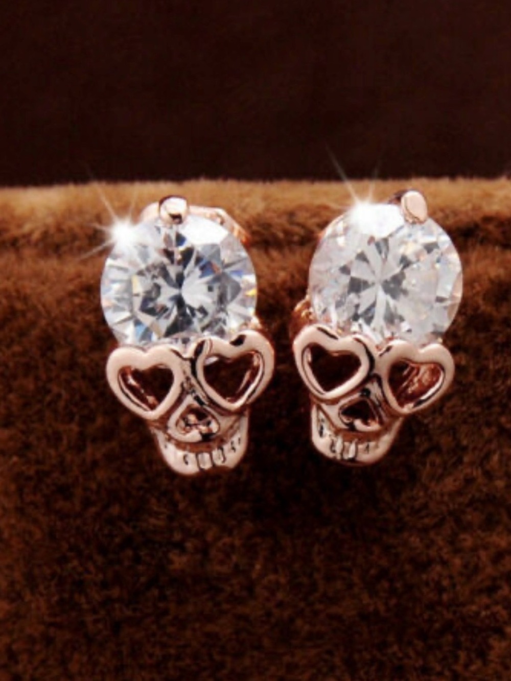 NEW Rose Gold Color Skull Stud Earrings With Sparkling Zircon